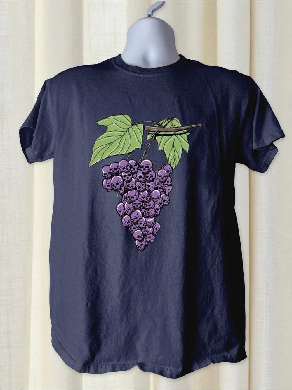 Purple Grape Skull Graphic Gildan Navy Tshirt Halloween Theme Men Casual